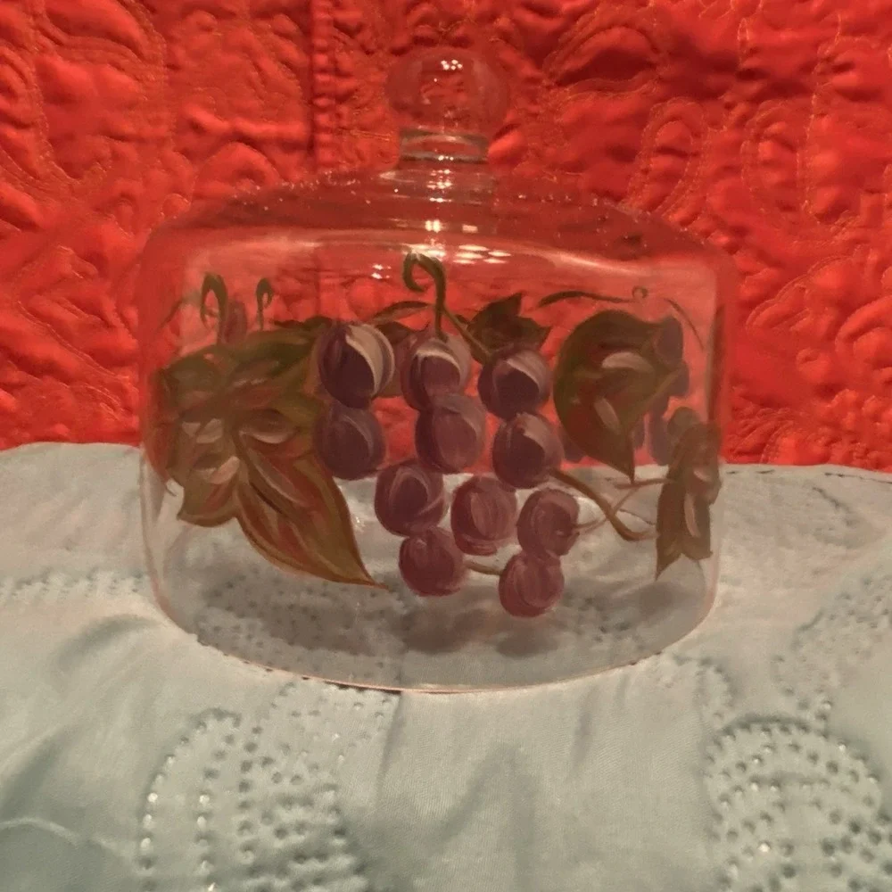 Vintage Clear Glass Round Cheese/butter Cloche Hand‎ Painted Grape Design